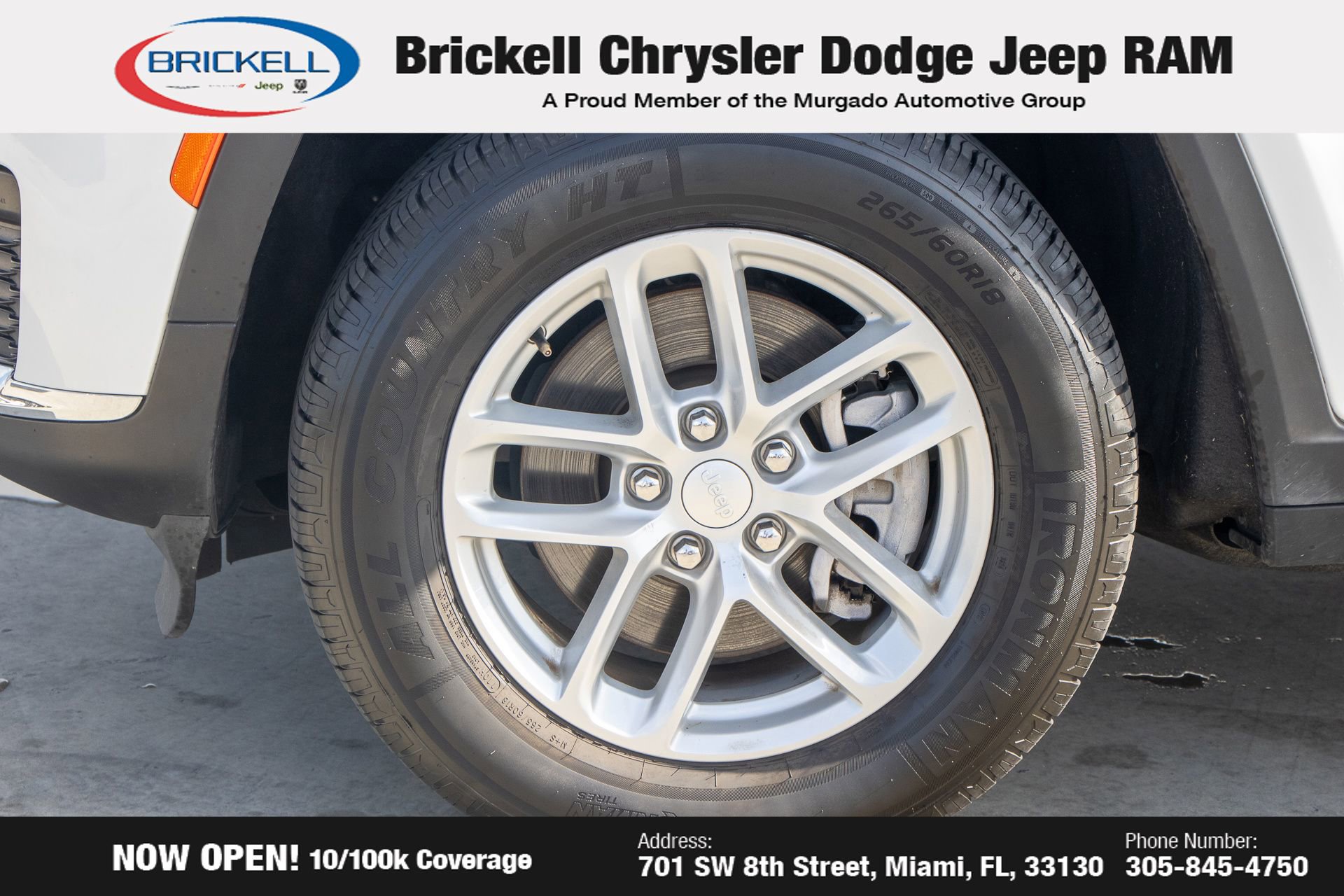 Used 2023 Jeep Grand Cherokee L Laredo image 37