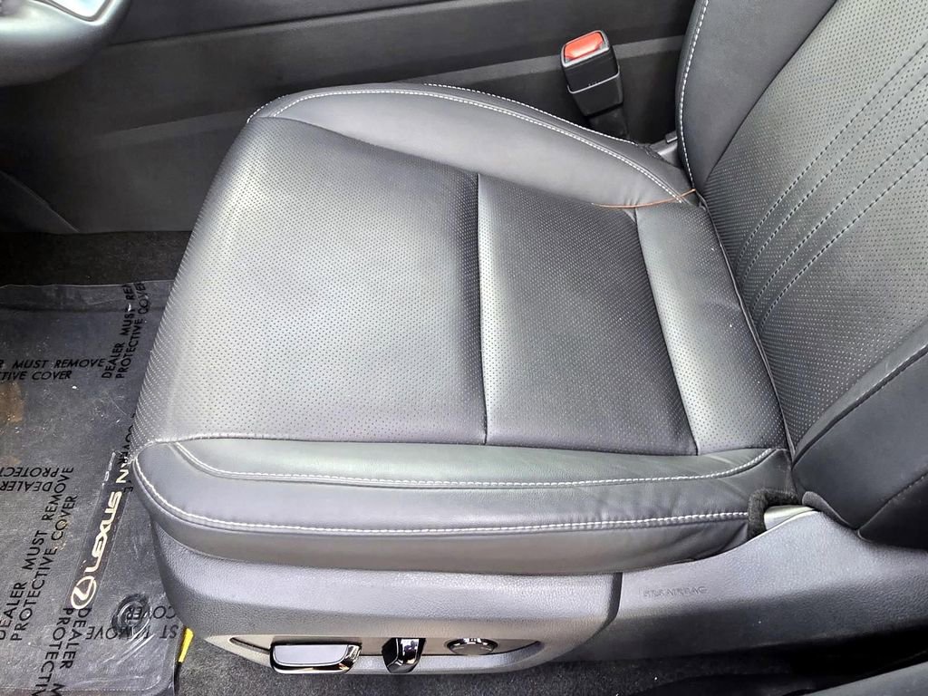 Used 2024 Lexus NX 250 FWD image 14