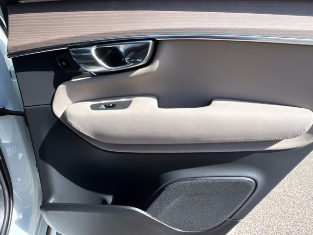 New 2026 Volvo XC90 T8 Plus w/ Protection Package AWD/4WD image 34