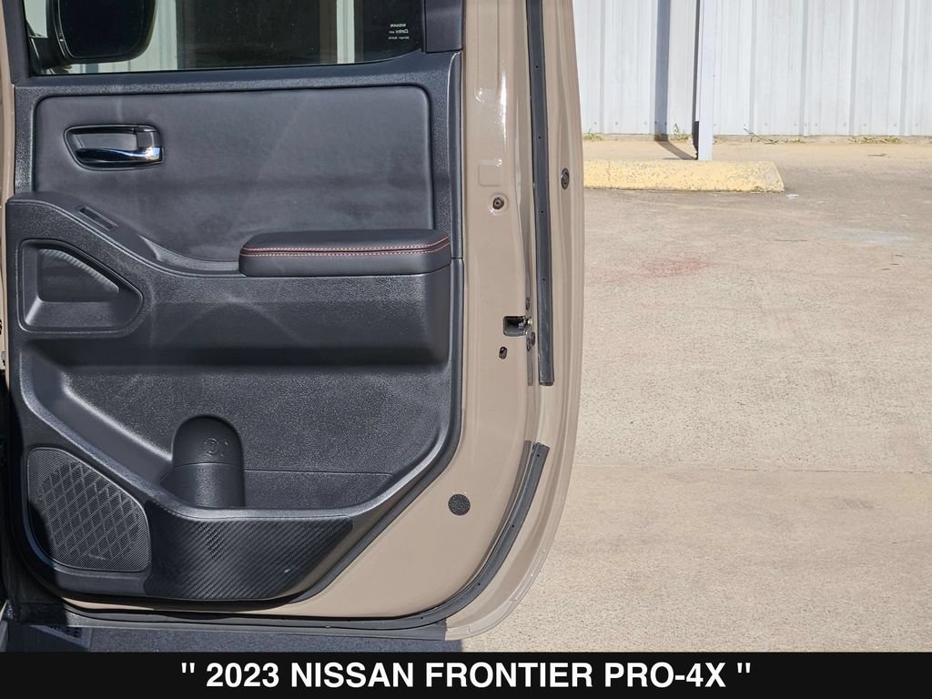 Used 2023 Nissan Frontier PRO-4X w/ Technology Package AWD/4WD image 26