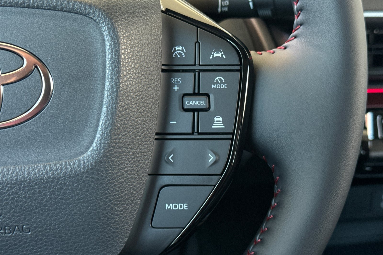 New 2026 Toyota Prius Plug-In Hybrid FWD image 28