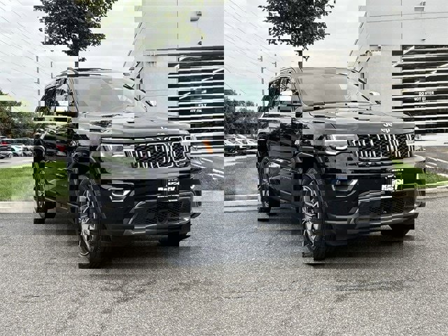 Certified 2018 Jeep Grand Cherokee Limited w/ Luxury Group II