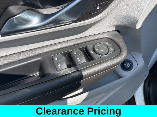 Used 2023 GMC Terrain SLE w/ Driver Convenience Package AWD/4WD image 14