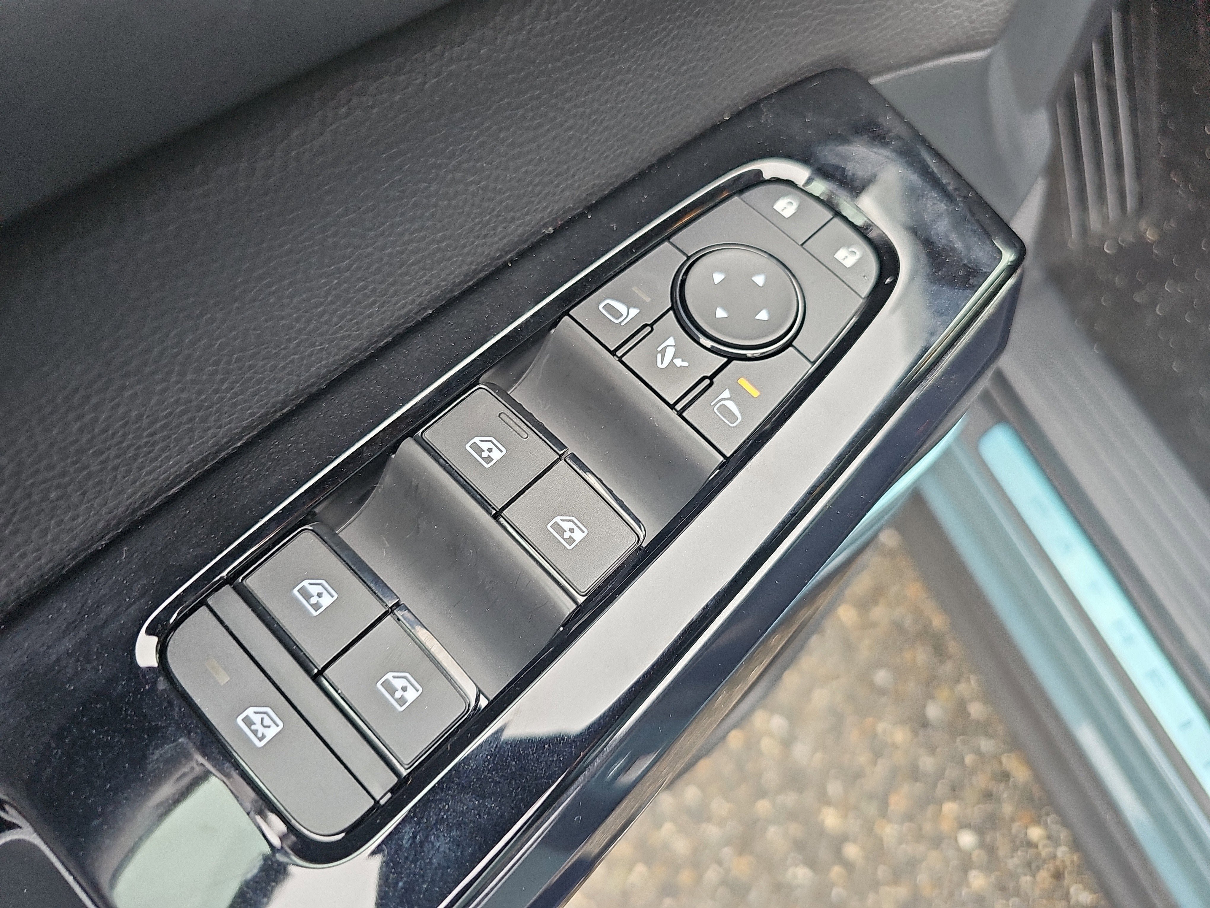 New 2026 Nissan Pathfinder Platinum AWD/4WD image 18