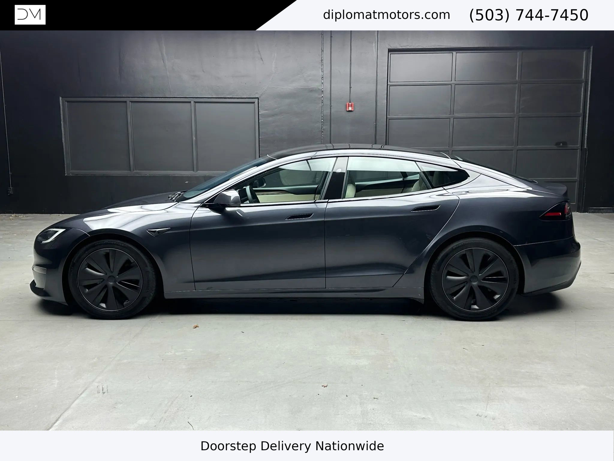Used 2025 Tesla Model S image 3