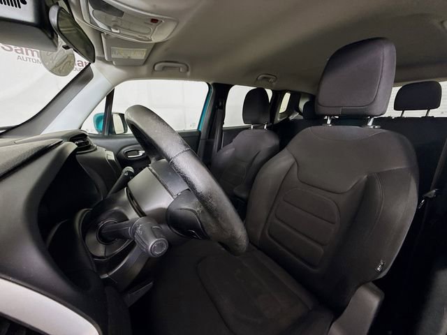 Used 2020 Jeep Renegade Latitude w/ Cold Weather Group image 22