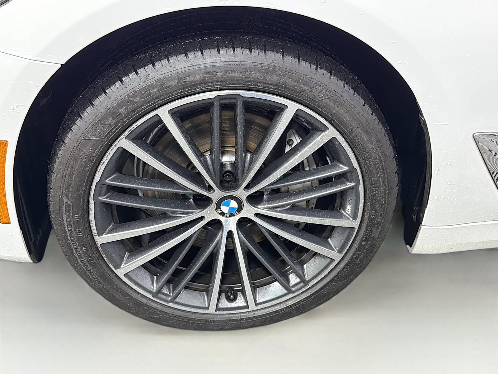 Used 2023 BMW 540i w/ Premium Package RWD image 33