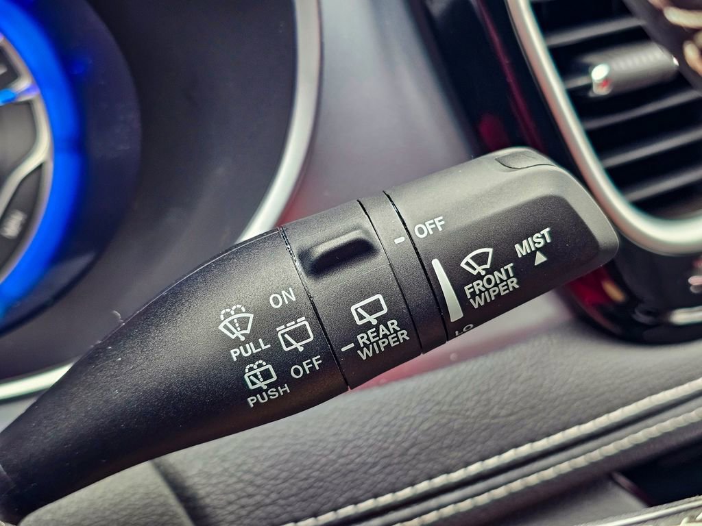 New 2026 Chrysler Pacifica Limited image 19