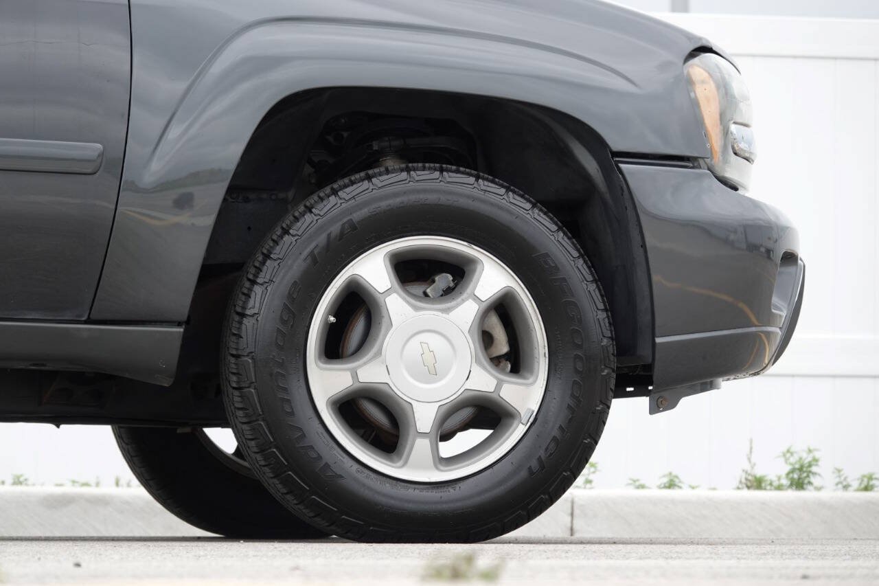 Used 2007 Chevrolet TrailBlazer LS w/ LS Preferred Equipment Group AWD/4WD image 28