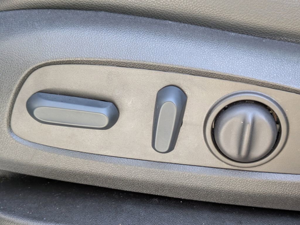 Used 2022 Chevrolet Equinox Premier image 22