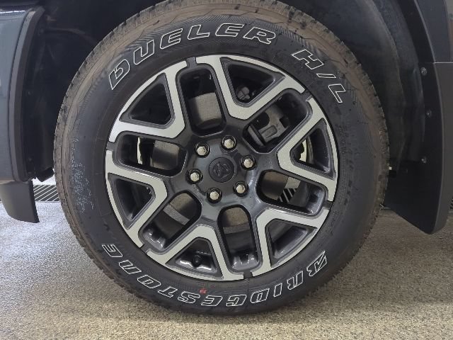 Used 2026 RAM 1500 Laramie w/ Sport Appearance Package AWD/4WD image 10
