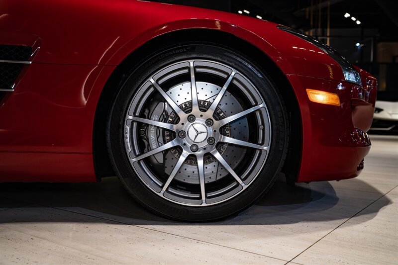 Used 2011 Mercedes-Benz SLS AMG Coupe image 14