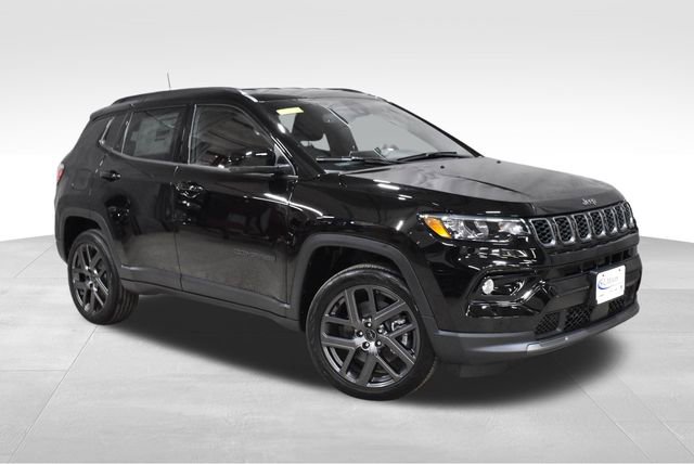 New 2026 Jeep Compass Limited image 3
