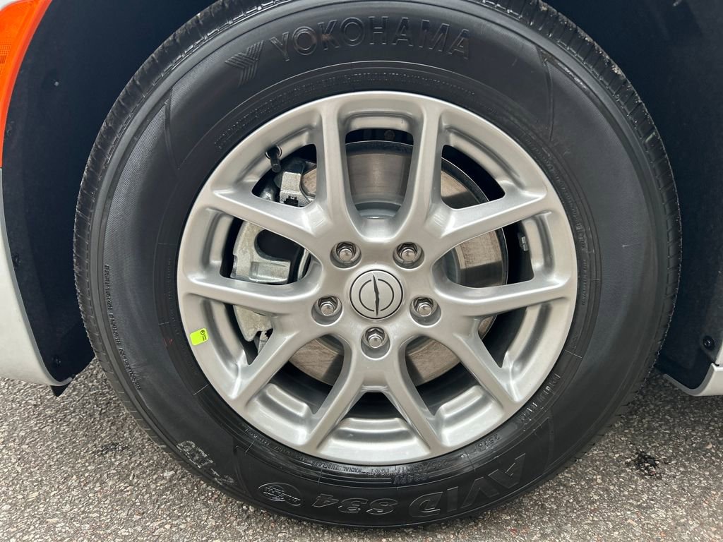 New 2026 Chrysler Pacifica Select image 11