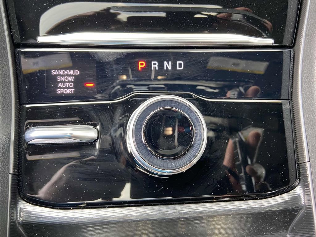 New 2025 Jeep Grand Cherokee L Limited w/ Black Appearance Package image 18