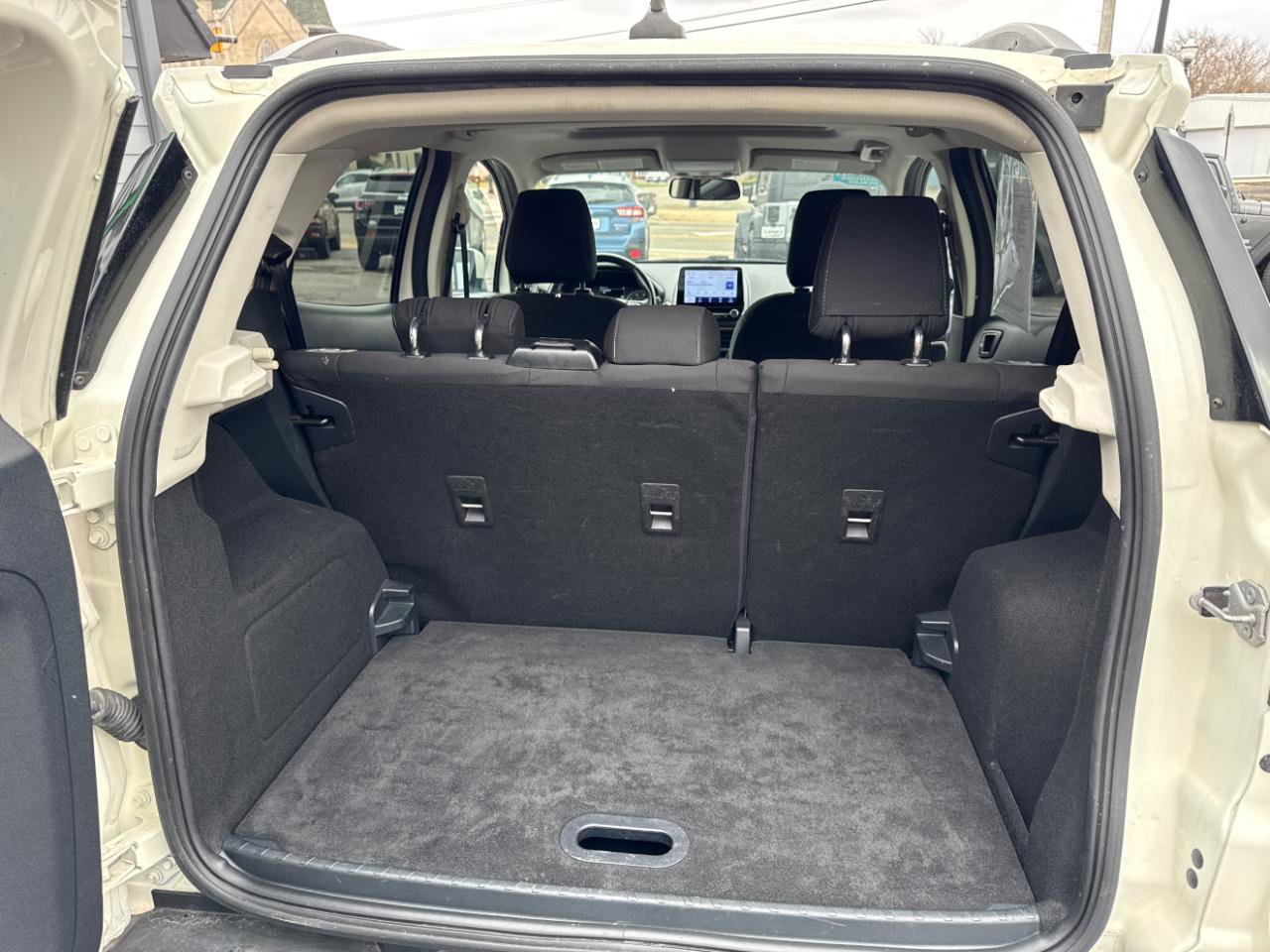 Used 2020 Ford EcoSport SE w/ SE Convenience Package image 11