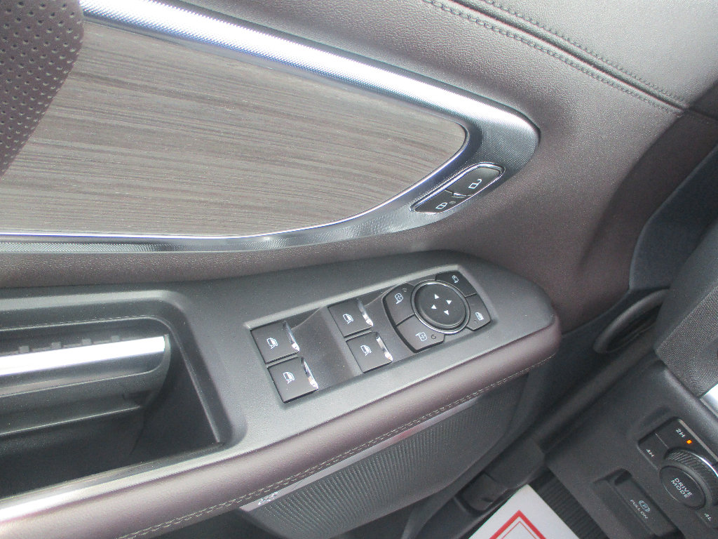 New 2026 Ford Expedition Platinum image 17