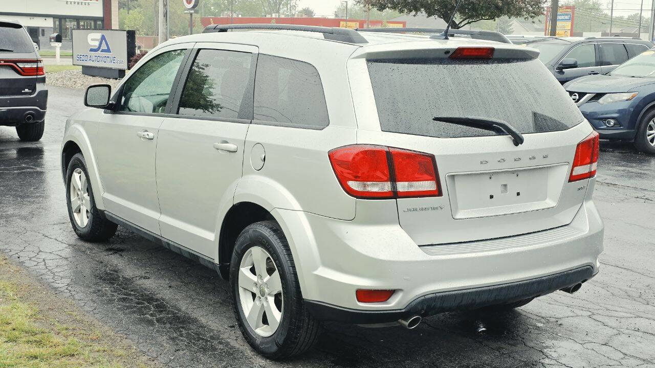 Used 2012 Dodge Journey SXT w/ Popular Equipment Group FWD image 4