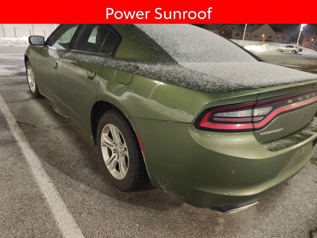 Used 2019 Dodge Charger SXT w/ Leather Interior Group image 4