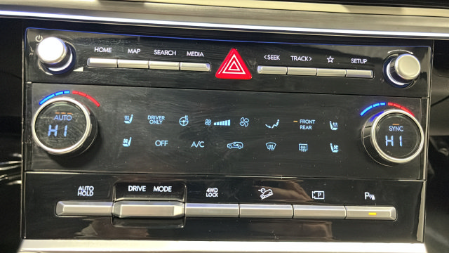 Used 2025 Hyundai Santa Fe Calligraphy AWD/4WD image 18