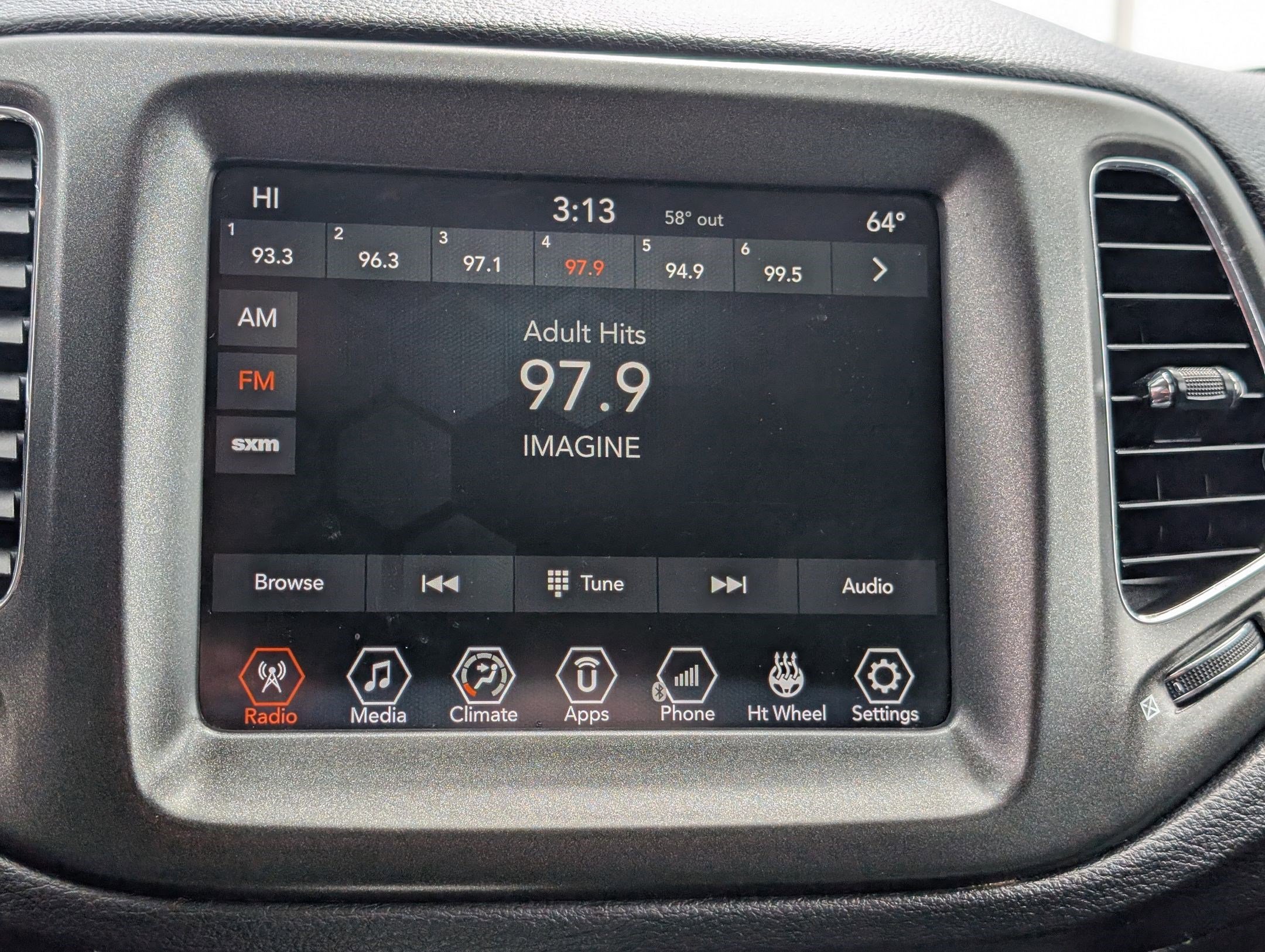 Used 2017 Jeep Compass Trailhawk w/ Cold Weather Group AWD/4WD image 18