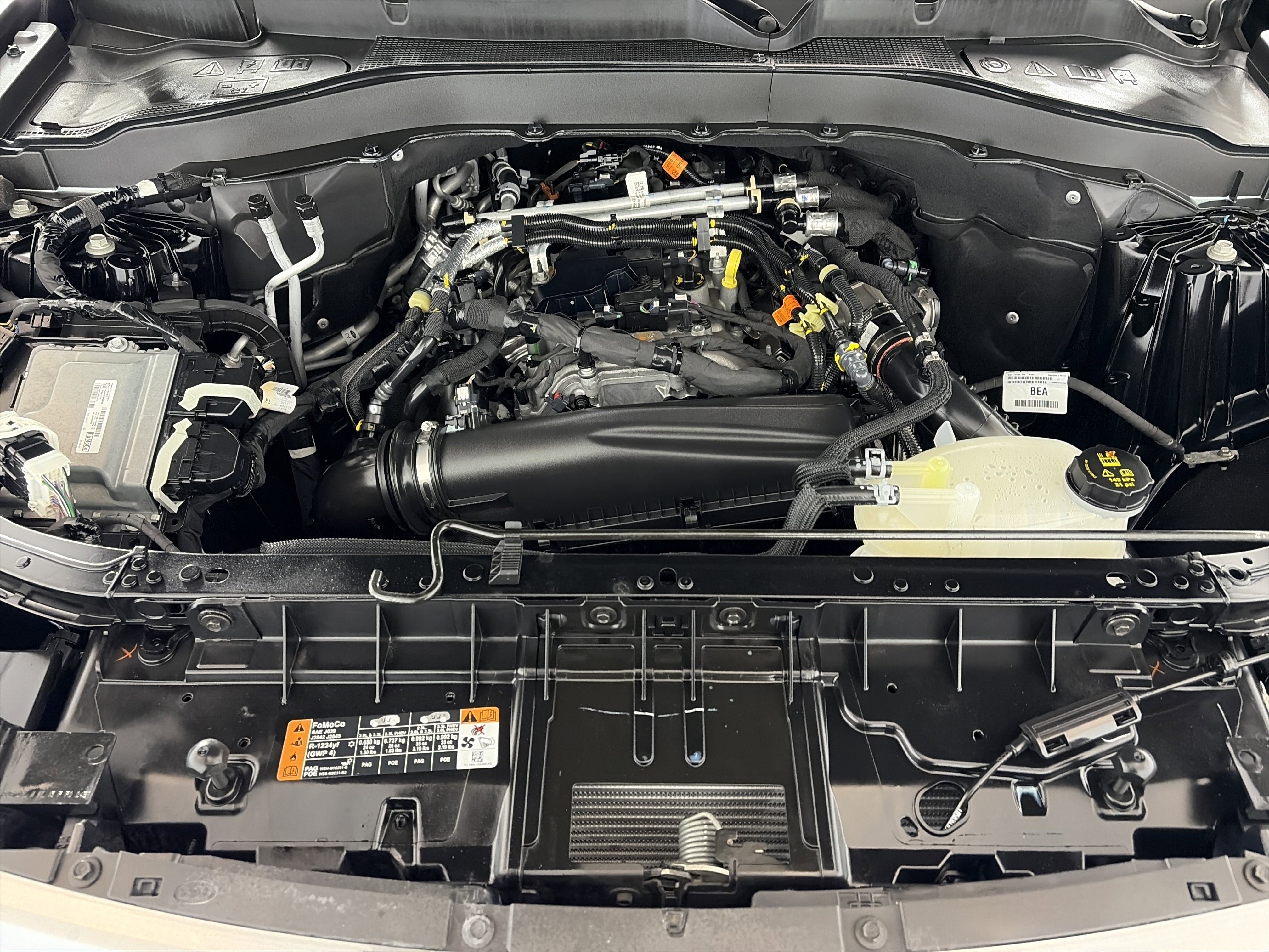 Used 2025 Ford Explorer Active image 12