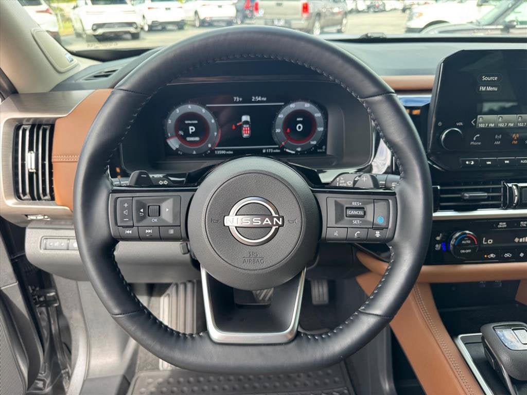 Used 2025 Nissan Pathfinder Platinum w/ Cargo Package FWD image 26