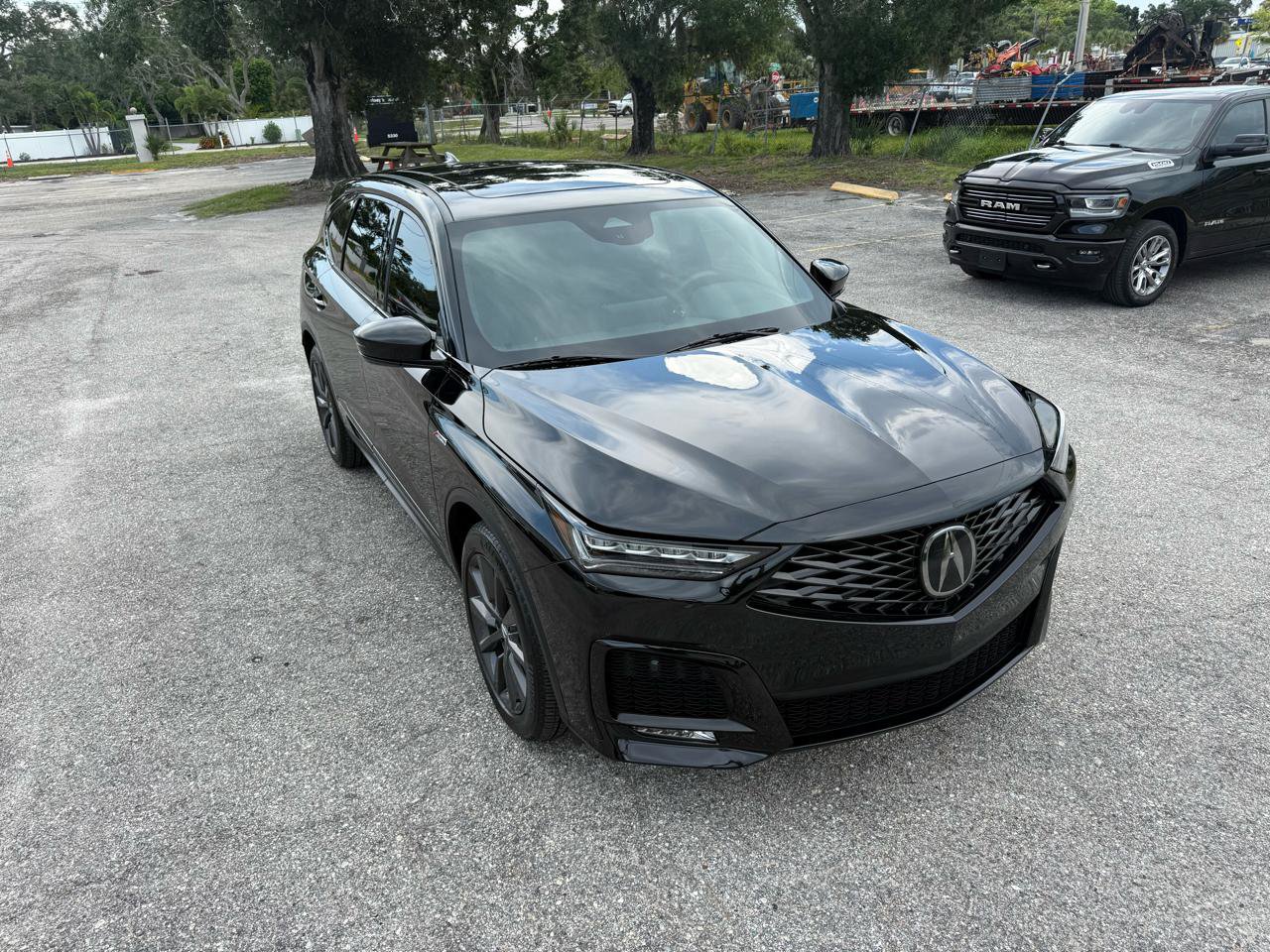 Used 2025 Acura MDX A-Spec AWD/4WD image 3