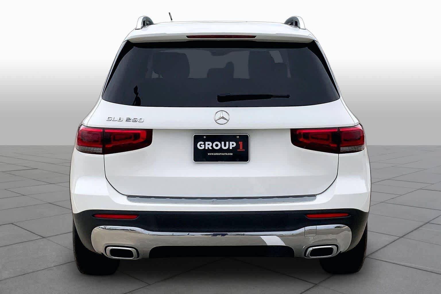 Used 2023 Mercedes-Benz GLB 250 image 5