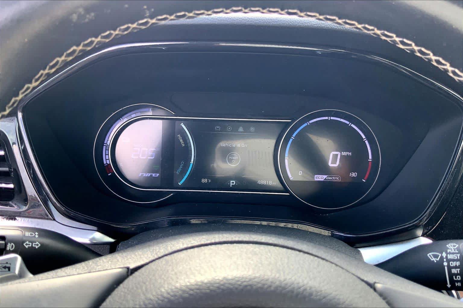 Used 2022 Kia Niro EX FWD image 17