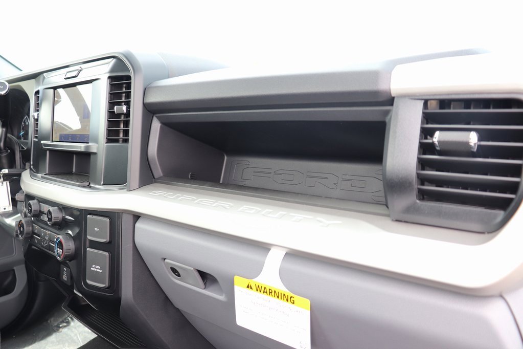 New 2026 Ford F350 4x4 Regular Cab Super Duty image 17