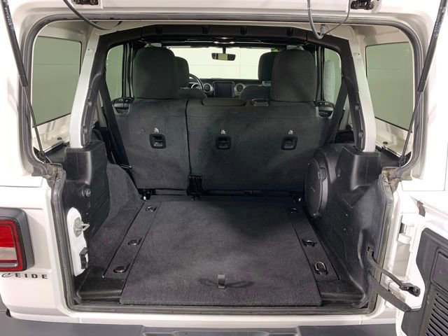 Used 2021 Jeep Wrangler Unlimited Sahara w/ Uconnect 4C Nav & Sound Group image 27