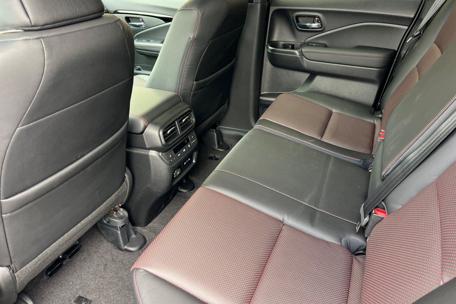 New 2026 Honda Ridgeline Black Edition image 11