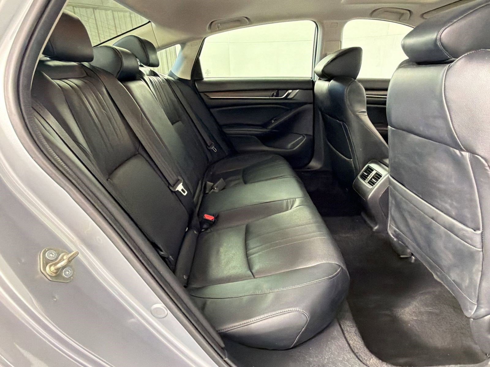 Certified 2018 Honda Accord EX-L image 29