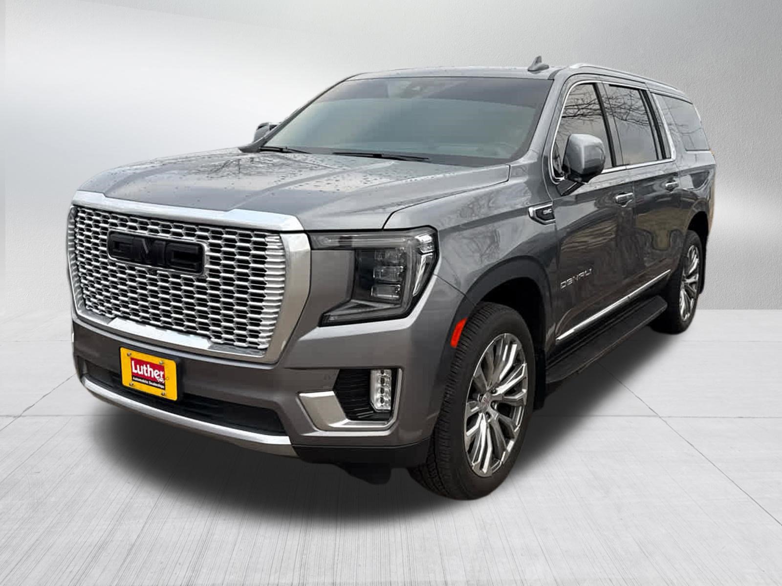 Used 2021 GMC Yukon XL Denali image 3