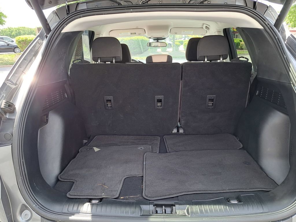 Used 2021 Ford Escape SE w/ Convenience Package FWD image 14