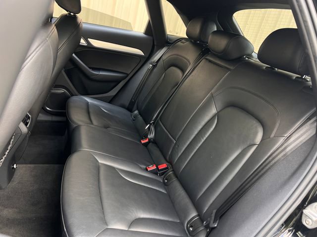 Used 2016 Audi Q3 2.0T Prestige w/ Prestige Package image 19