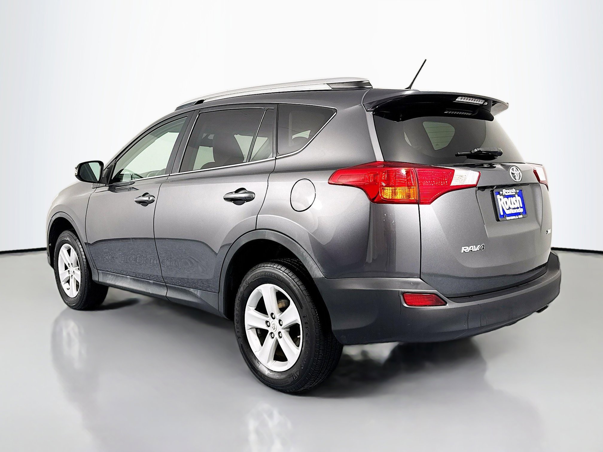 Used 2014 Toyota RAV4 XLE image 7
