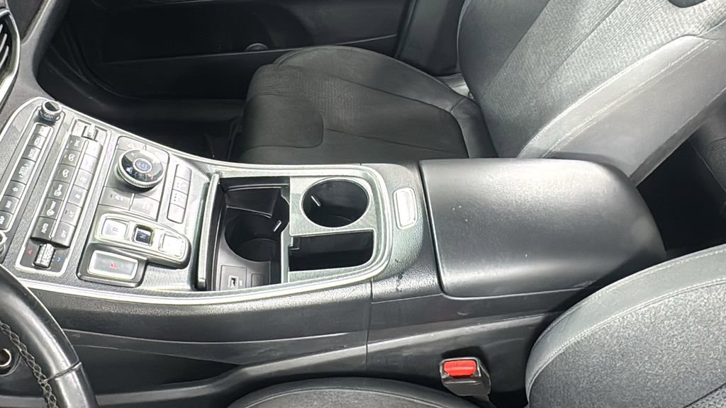 Used 2023 Hyundai Santa Fe SEL image 33