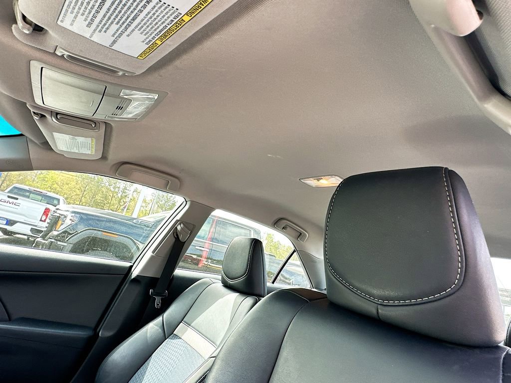 Used 2013 Toyota Camry SE image 11