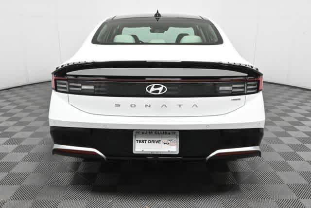 New 2025 Hyundai Sonata Limited FWD image 30