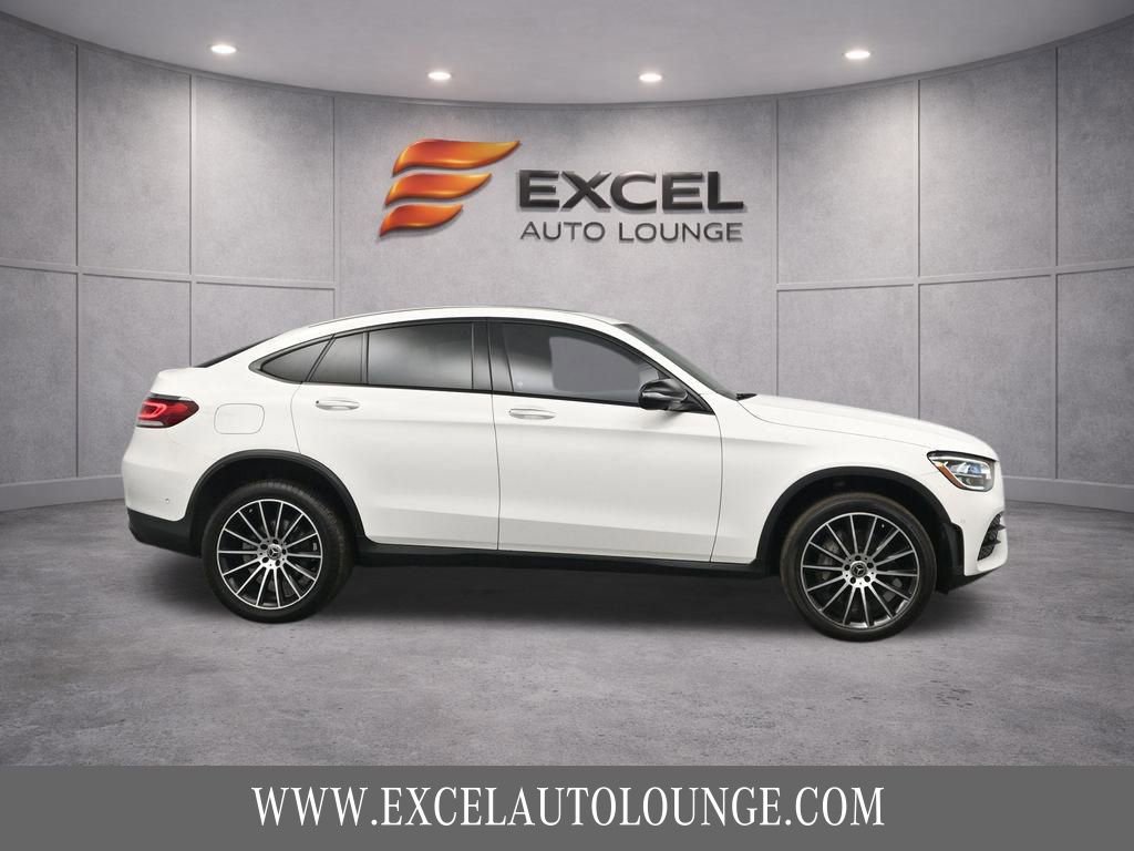 Used 2023 Mercedes-Benz GLC 300 4MATIC Coupe image 10