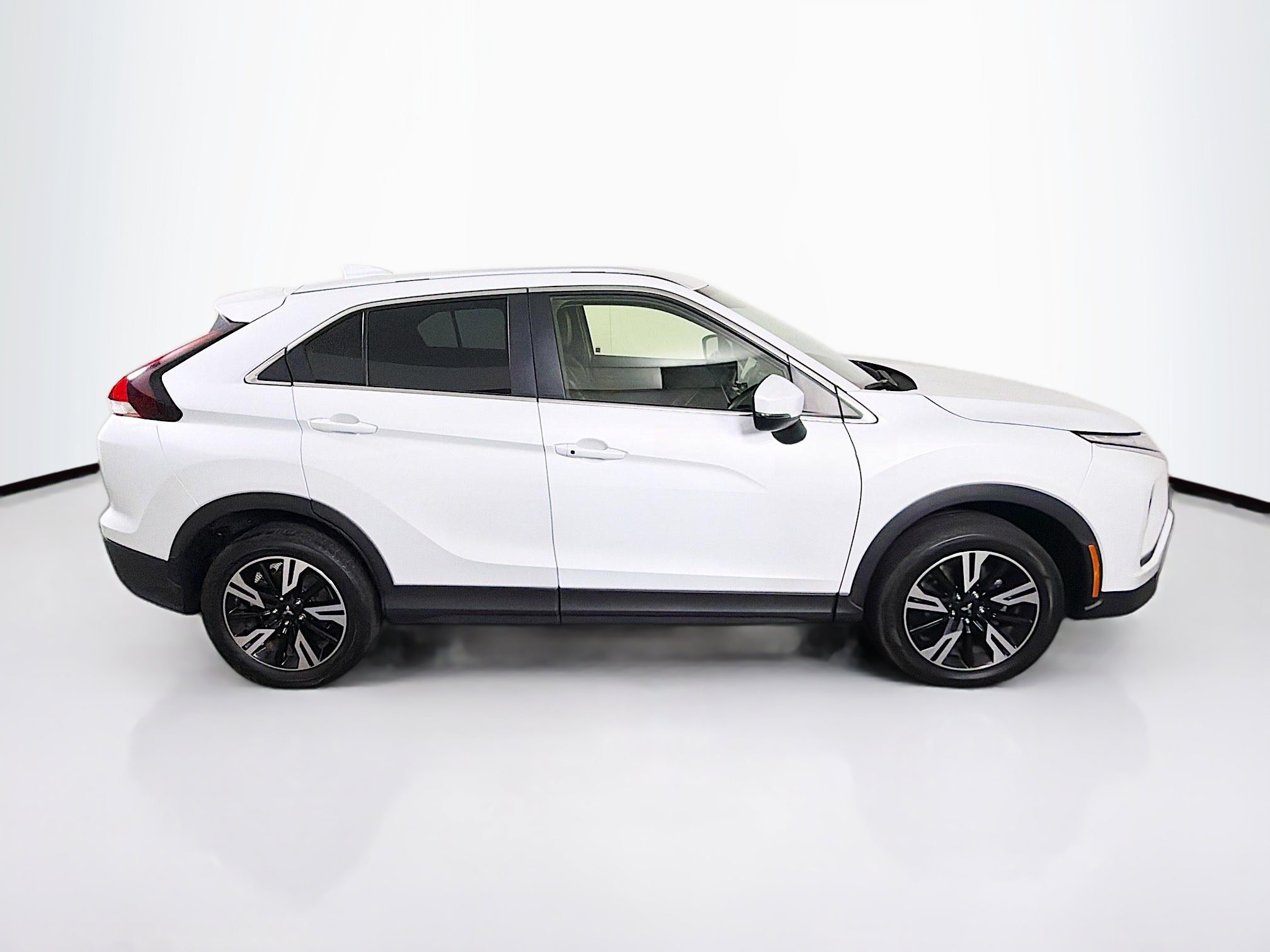 Used 2024 Mitsubishi Eclipse Cross SE AWD/4WD image 10