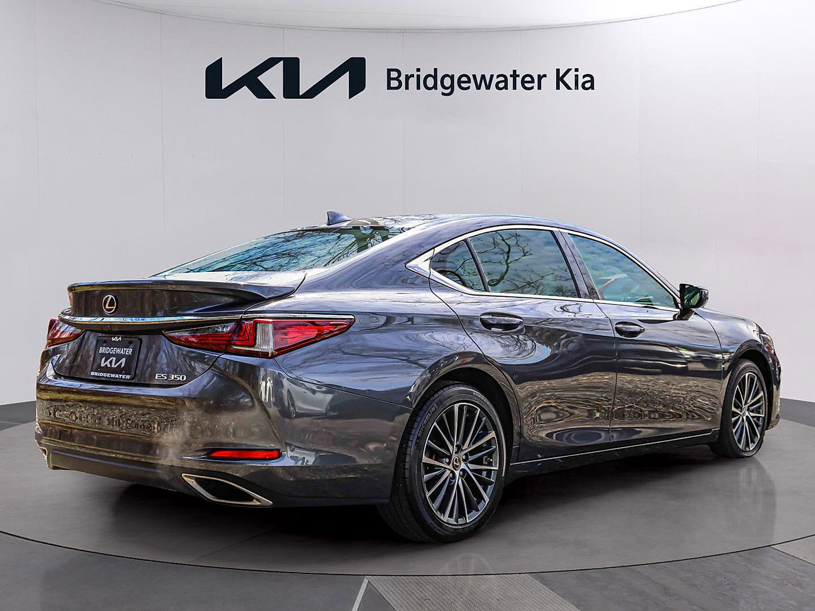 Used 2022 Lexus ES 350 w/ Premium Package image 7