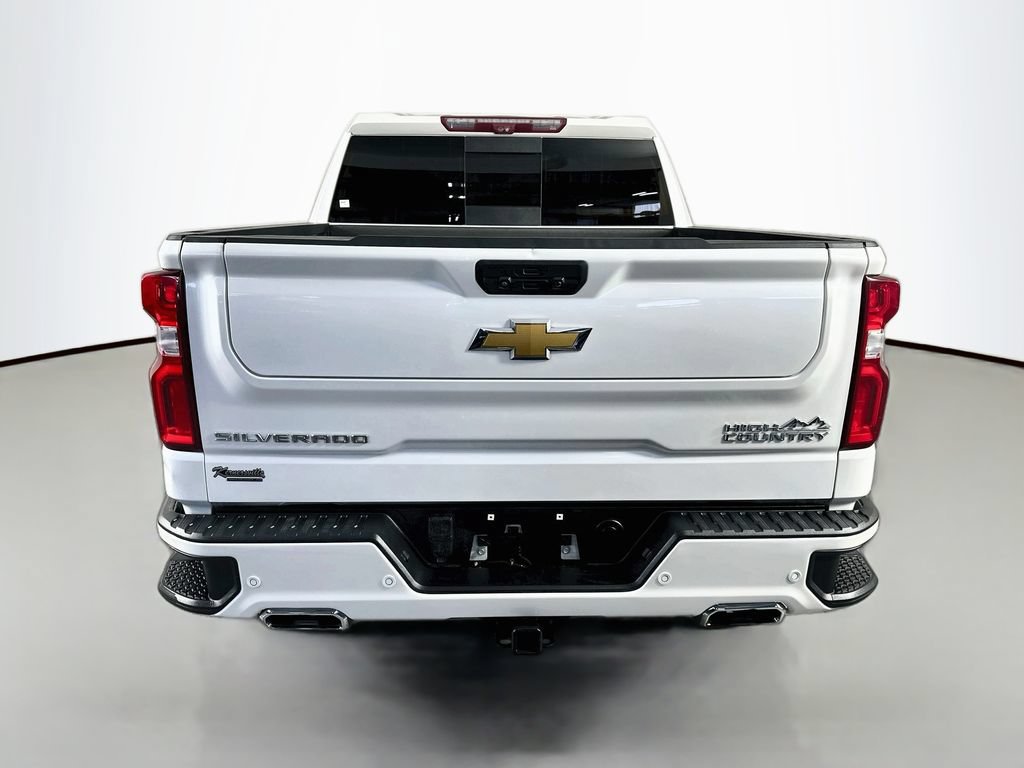 Used 2022 Chevrolet Silverado 1500 High Country w/ Technology Package AWD/4WD image 6