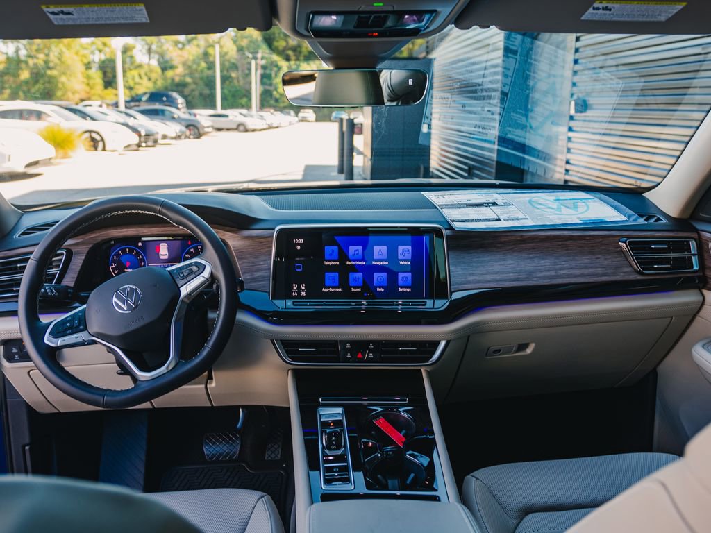 New 2025 Volkswagen Atlas SEL image 25