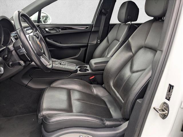 Used 2017 Porsche Macan S AWD/4WD image 13