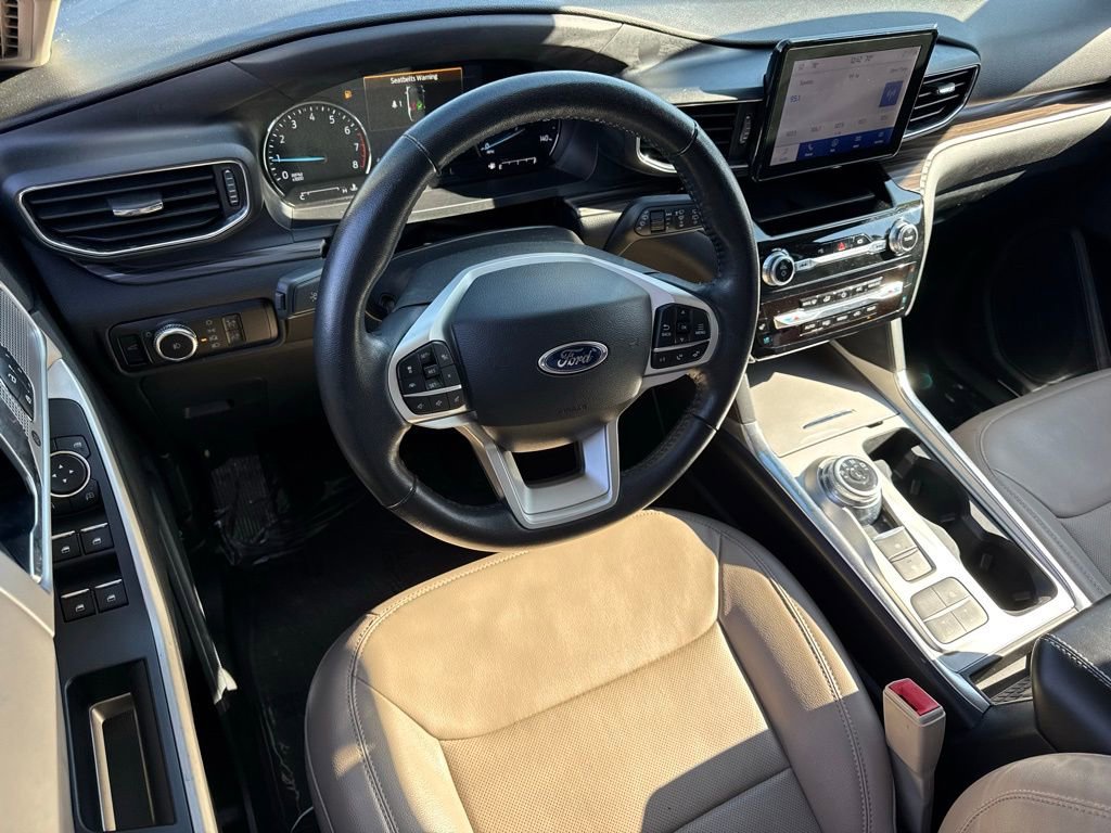 Used 2023 Ford Explorer Limited w/ Equipment Group 301A image 23