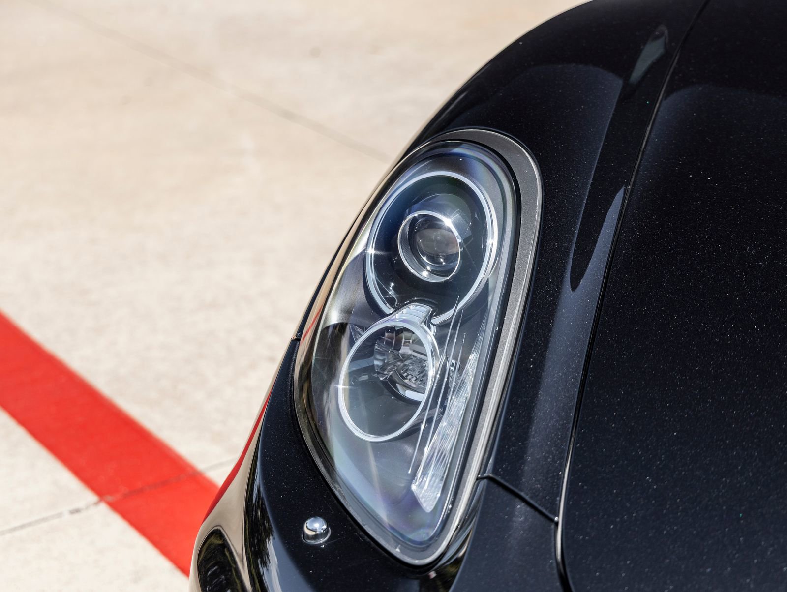 Certified 2016 Porsche Cayman RWD image 19