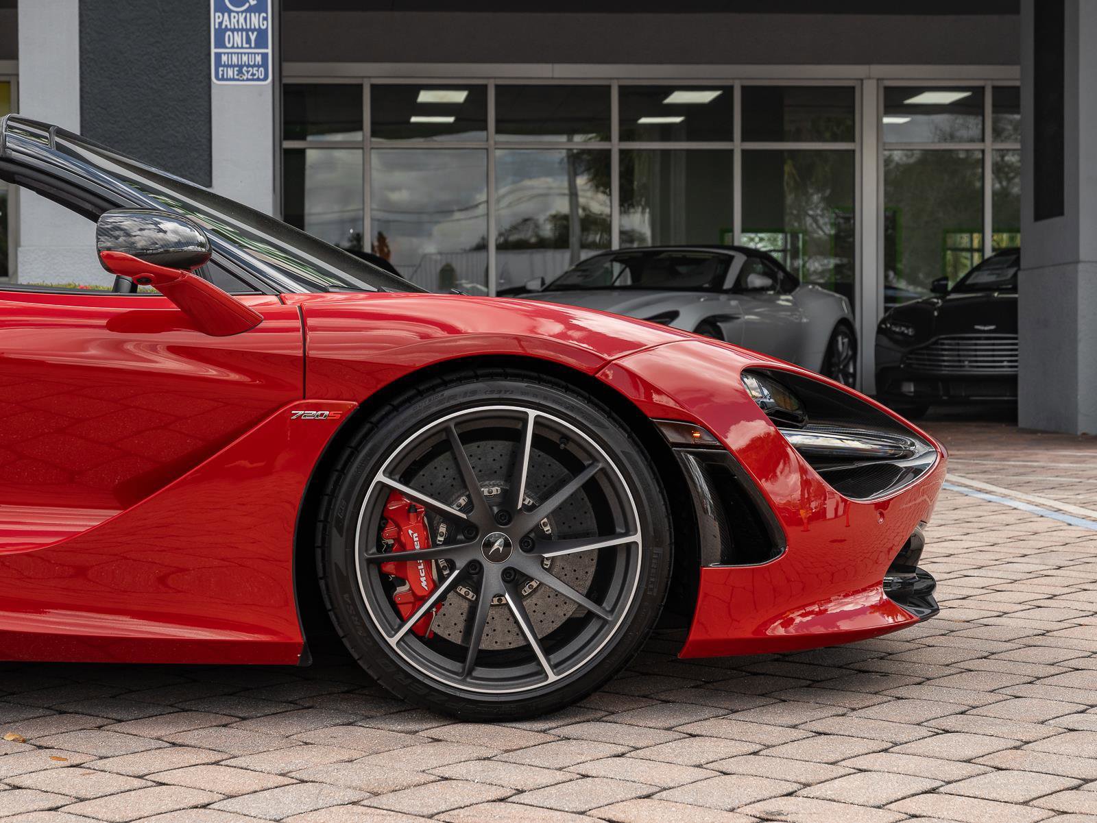 Used 2020 McLaren 720S Performance RWD image 36